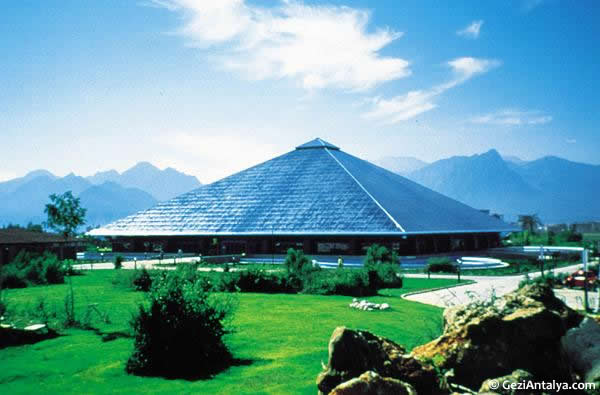 Antalya Cam Piramit