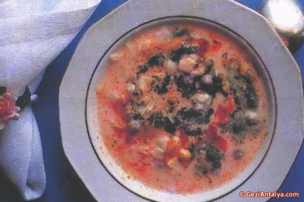 Antalya Mutfağı - Kulak ( Mantı ) Çorbası